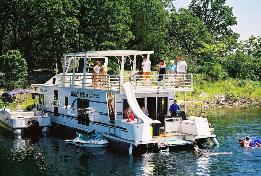 60 Deluxe Houseboat