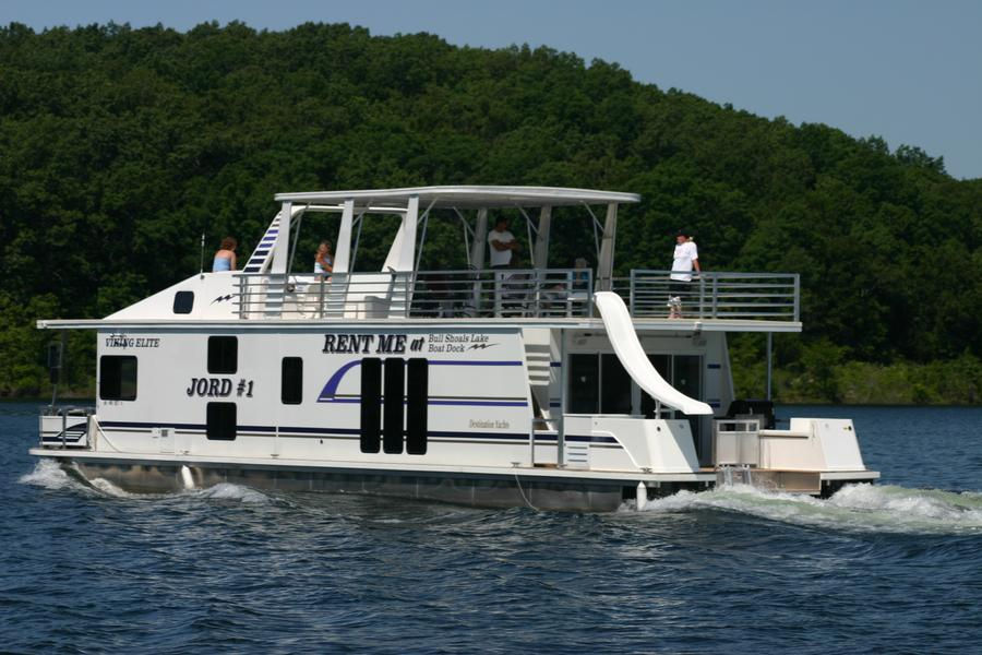 60 Deluxe Houseboat