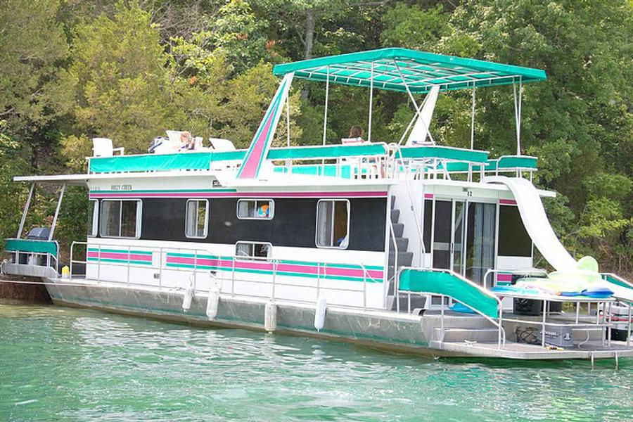 60 Discoverer Houseboat