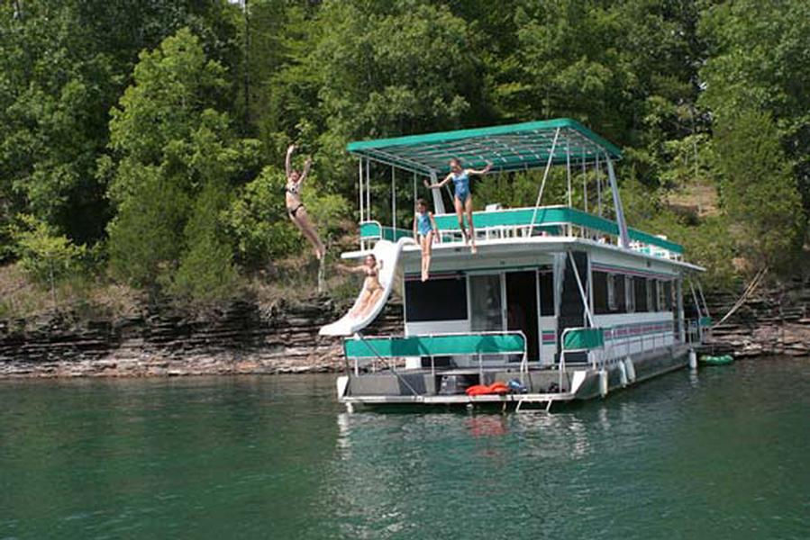 64 Jamestowner Houseboat