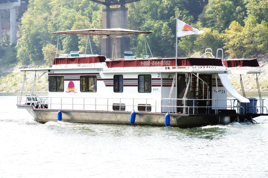 64 foot Explorer Houseboat