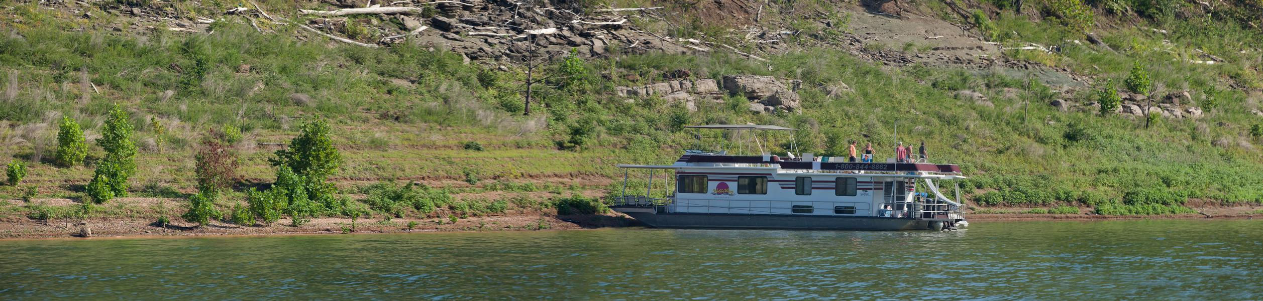 64 foot Explorer Houseboat