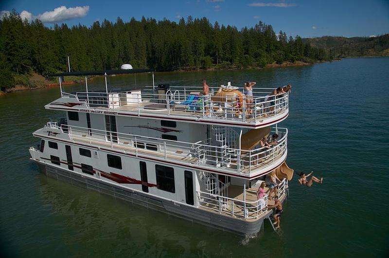 65' Titan Houseboat