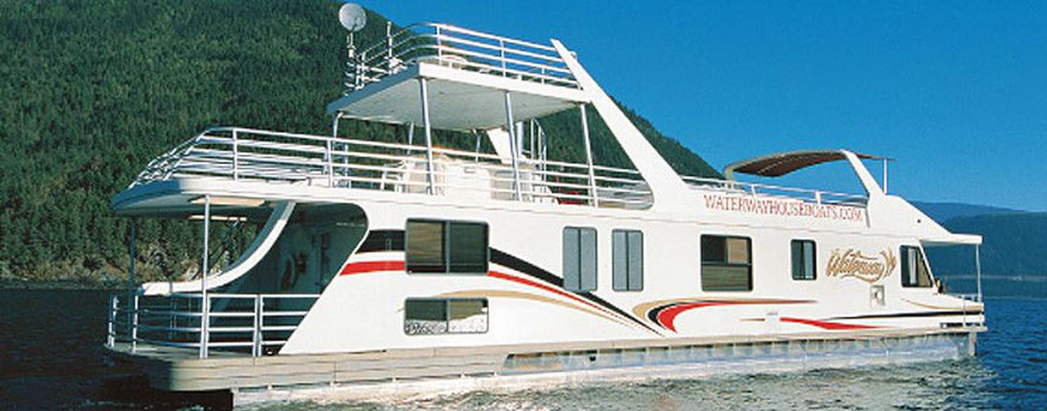 70 Genesis Houseboat