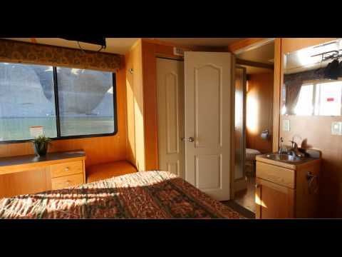 75' Excursion Houseboat