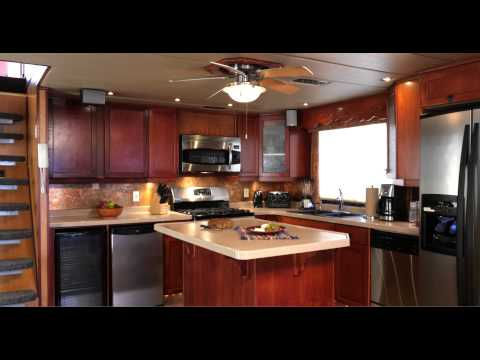 75' Odyssey Class Houseboat