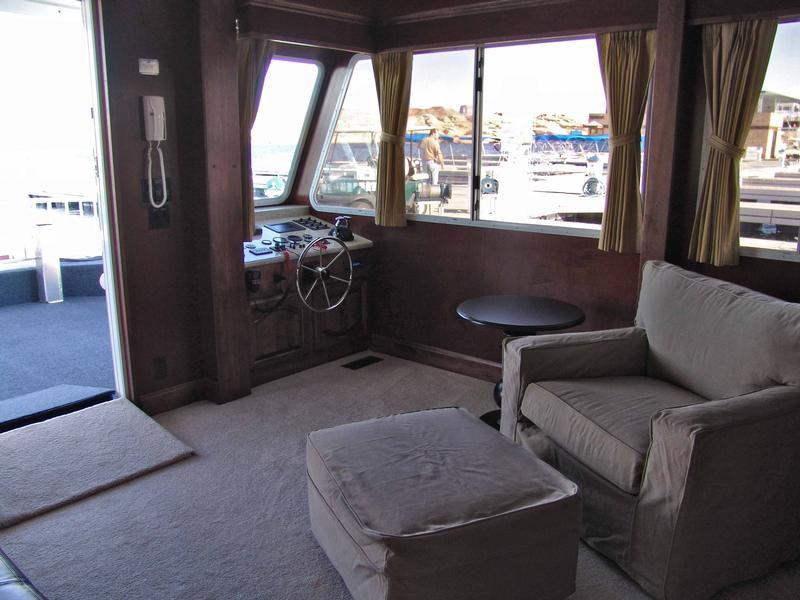 75 Foot Platinum Houseboat