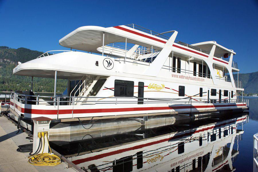 94 Legacy Houseboat