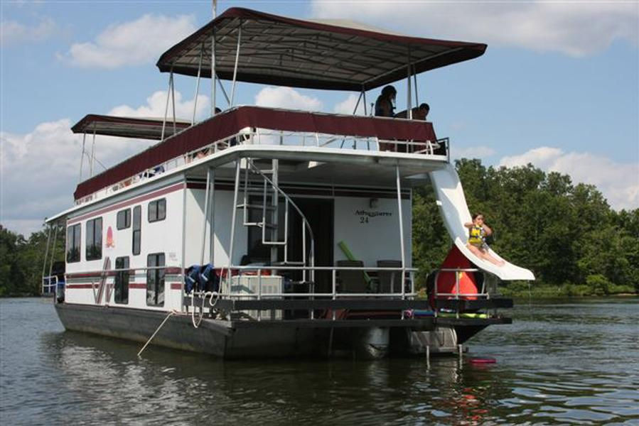 Adventurer Houseboat