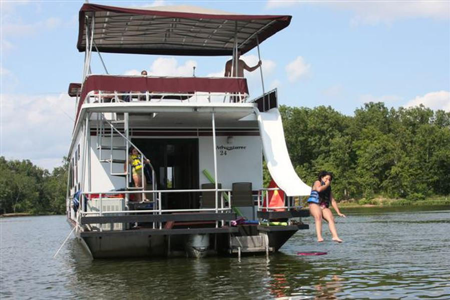 Adventurer Houseboat