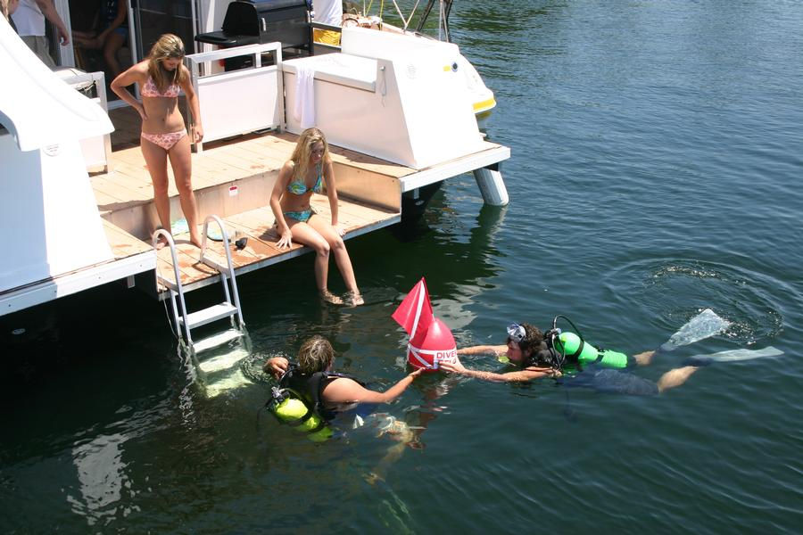 Plenty of diving opportunities in Bull Shoals Lake
