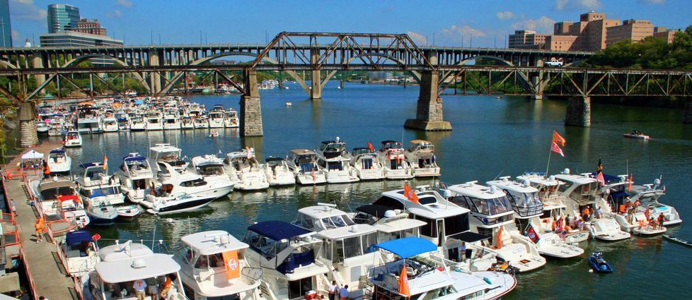 fort loudoun lake houseboat rentals and vacation information