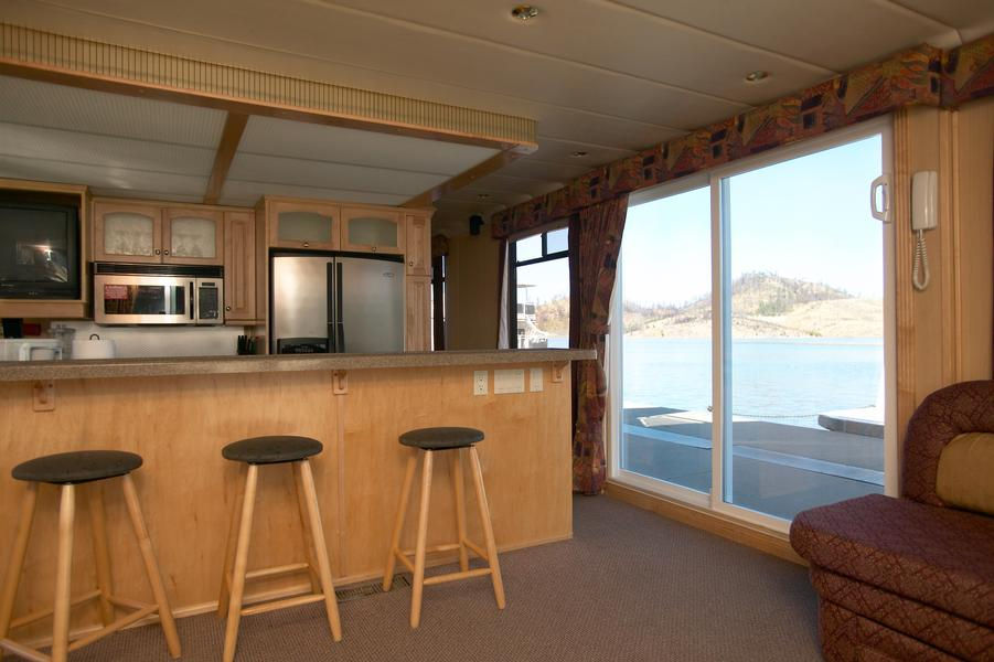 Corinthian Houseboat