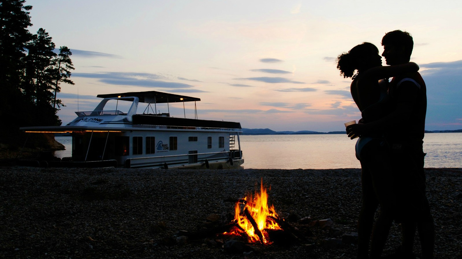 Romantic moment on Lake Ouachita