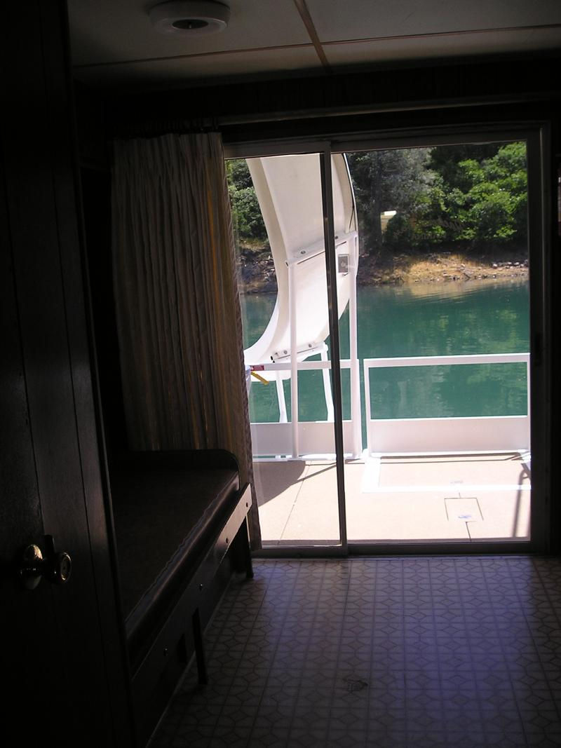 Deluxe Houseboat Shasta