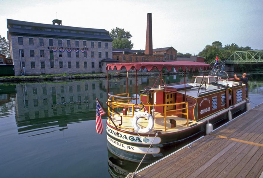 Erie Canal Houseboat Rentals