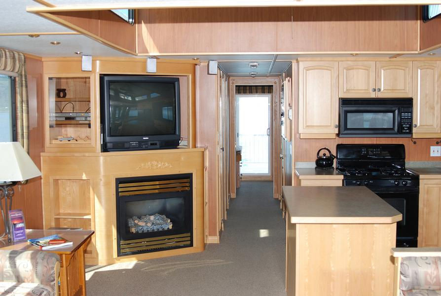 Galaxy Class Houseboat
