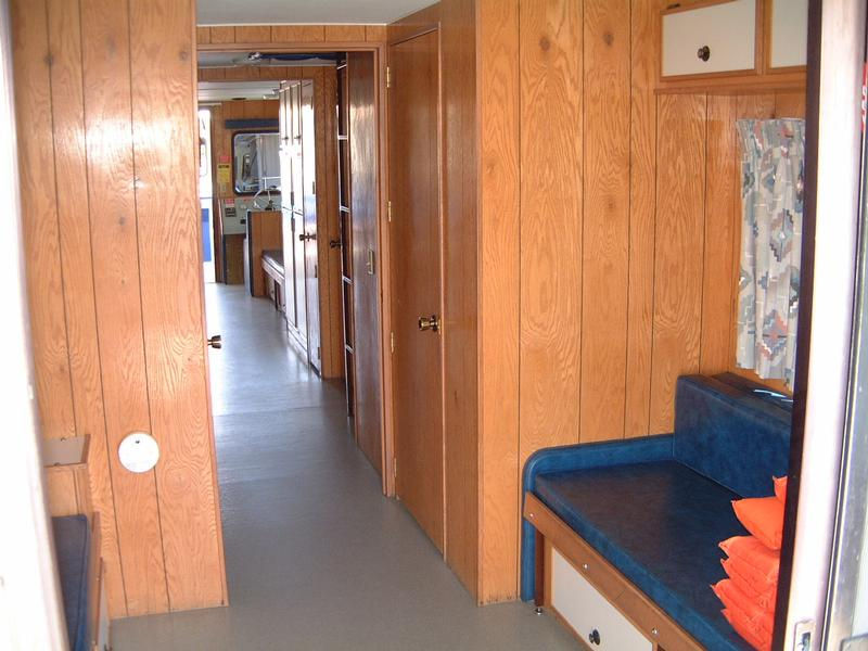 Grand Sierra EX Houseboat