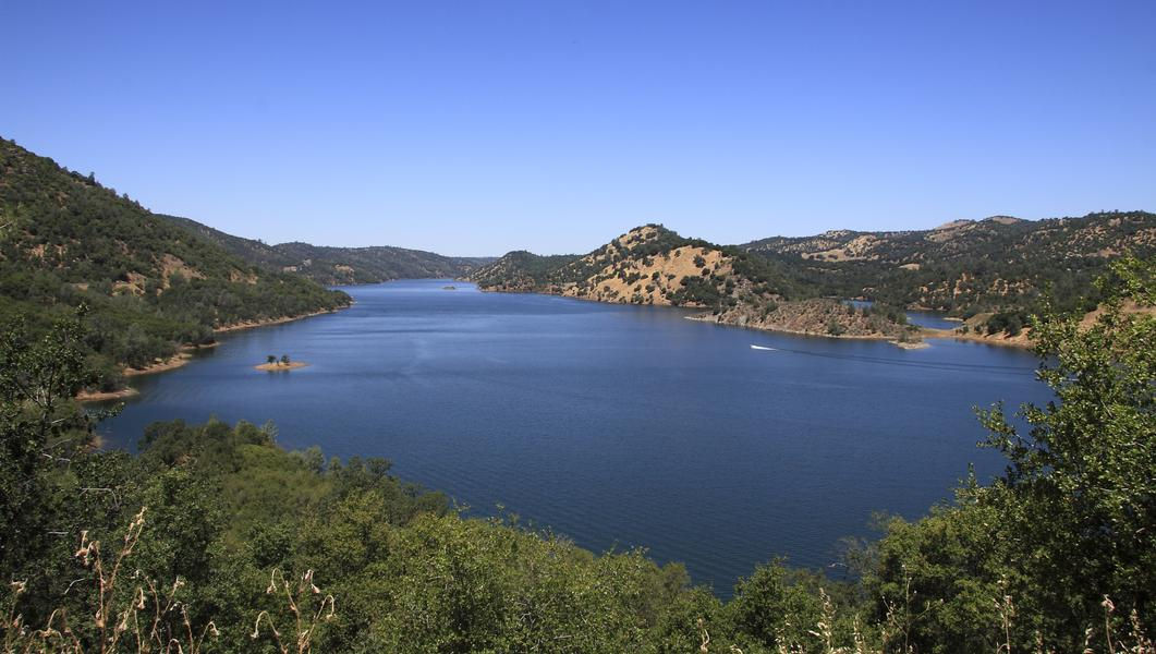 Lake Don Pedro offers a breath of fresh mountain air
