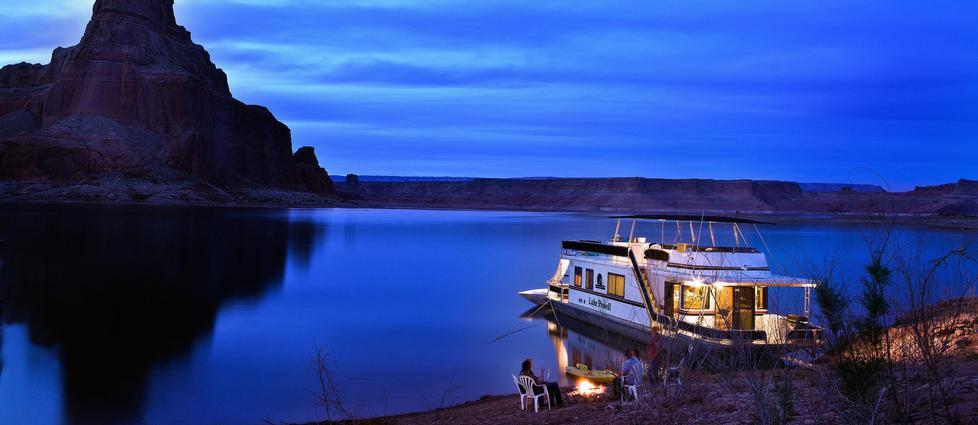 Lake Powell Houseboat Rentals and Vacation Information