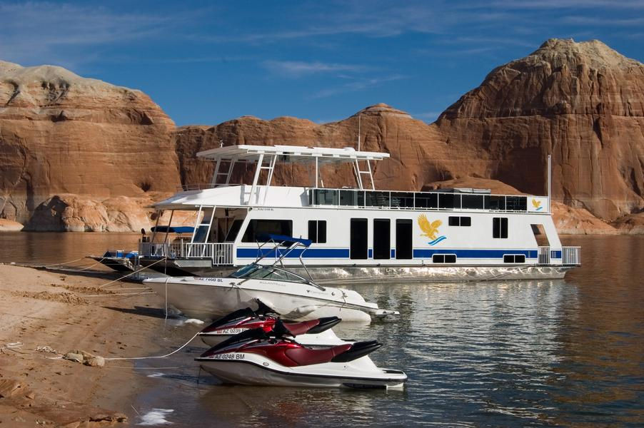 Maximize the fun on your trip with personal watercrafts and a ski boat