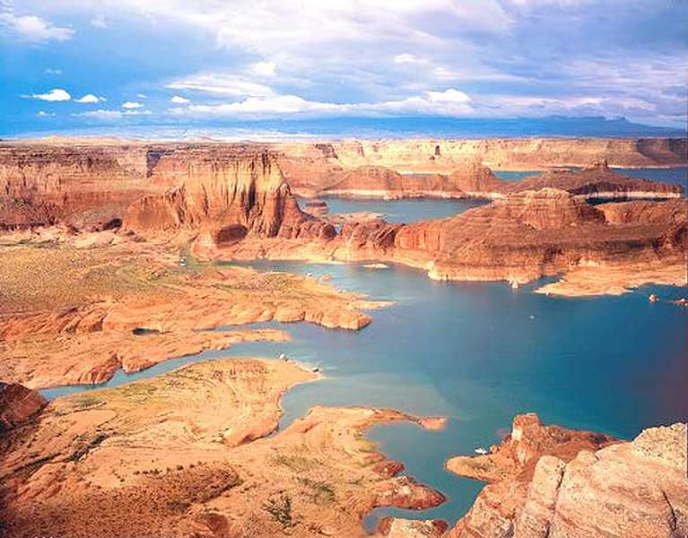 Lake Powell Houseboat Rentals