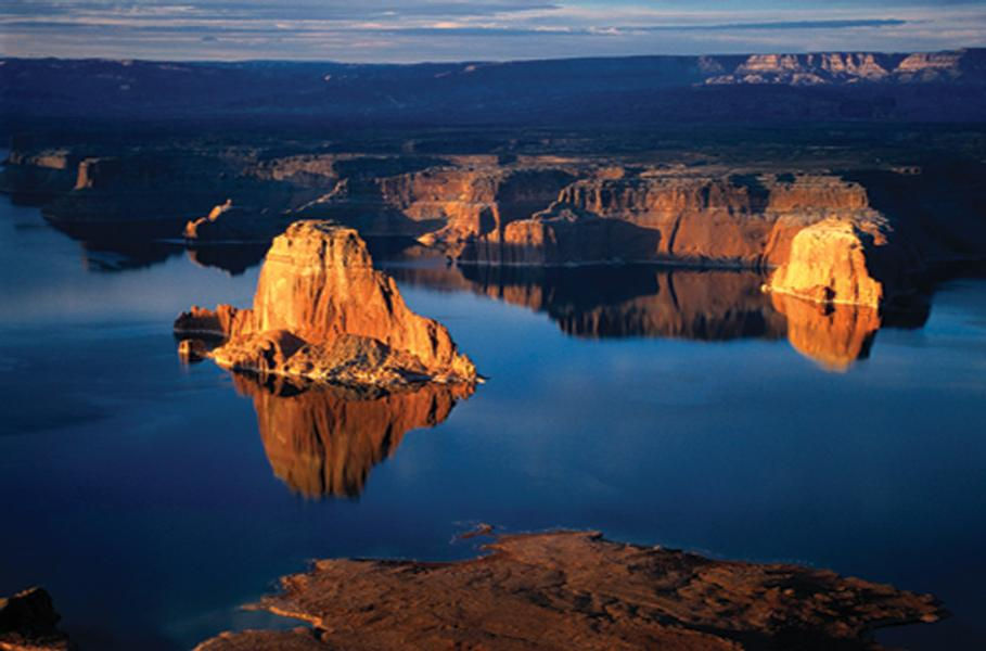 Lake Powell Houseboat Rentals