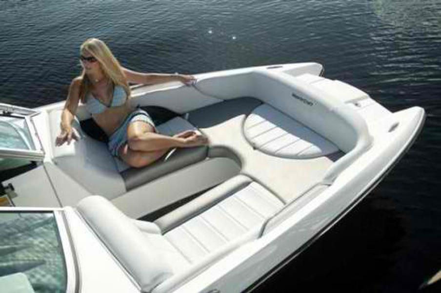 Mastercraft X-45 Speedboat