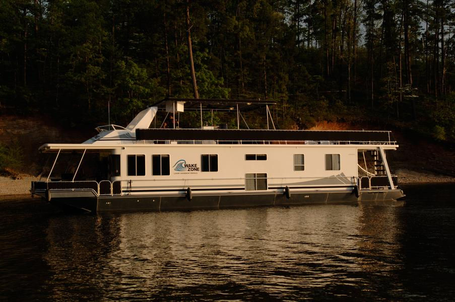 Royal Flush Class Houseboat