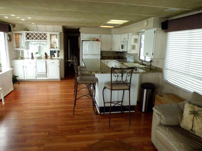 Sanctuary Class Houseboat