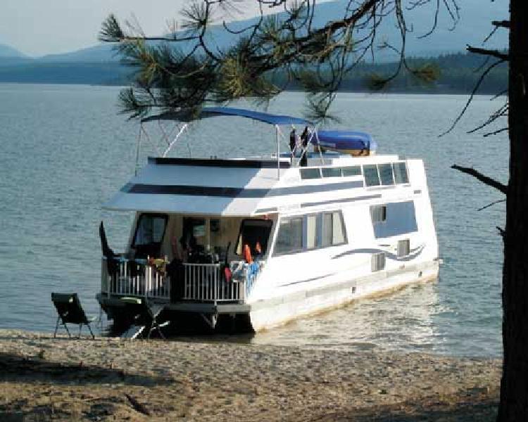 Lake Koocanusa - Houseboats Rentals