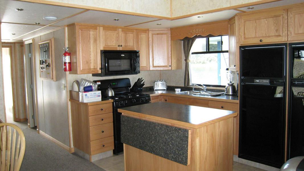 SuperCruiser Elite Houseboat