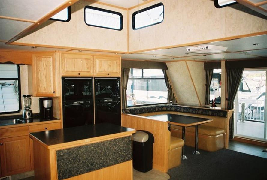 SuperCruiser Elite Houseboat