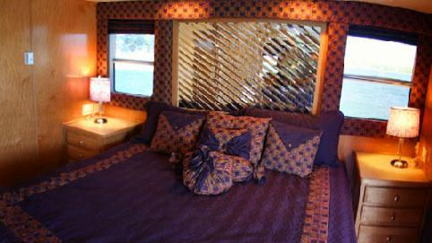 Tango 87 Luxury Houseboat