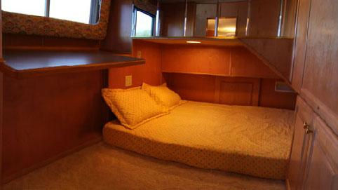Tango 87 Luxury Houseboat