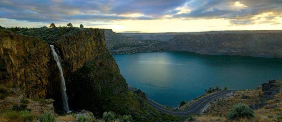 lake billy chinook houseboat rentals pricing