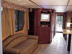 48 Navigator Class Houseboat