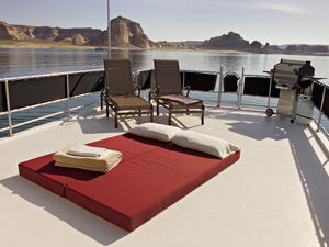 48 Navigator Class Houseboat