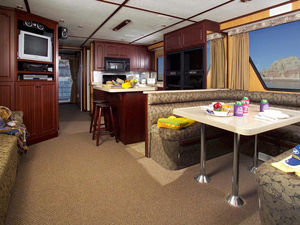 48 Navigator Class Houseboat