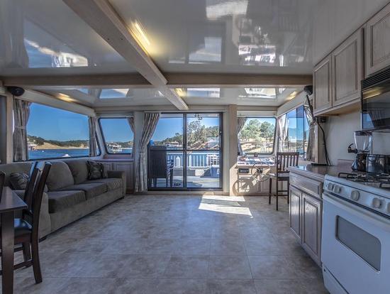 Lake Don Pedro Houseboats Rentals