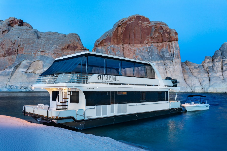 59 foot Wanderer Houseboat how-much-does-walker-rental-cost