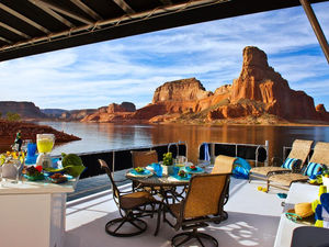 59 Discovery XL Platinum Houseboat