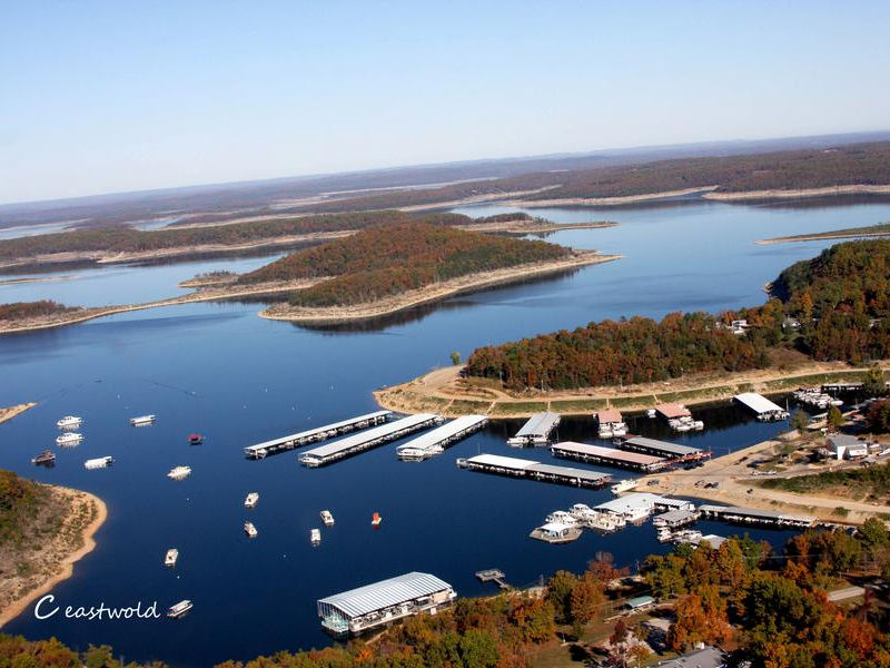 Setting out from Bull Shoals Lake Boat Dock to the open water Setting out from Bull Shoals Lake Boat Dock to the open water Photos