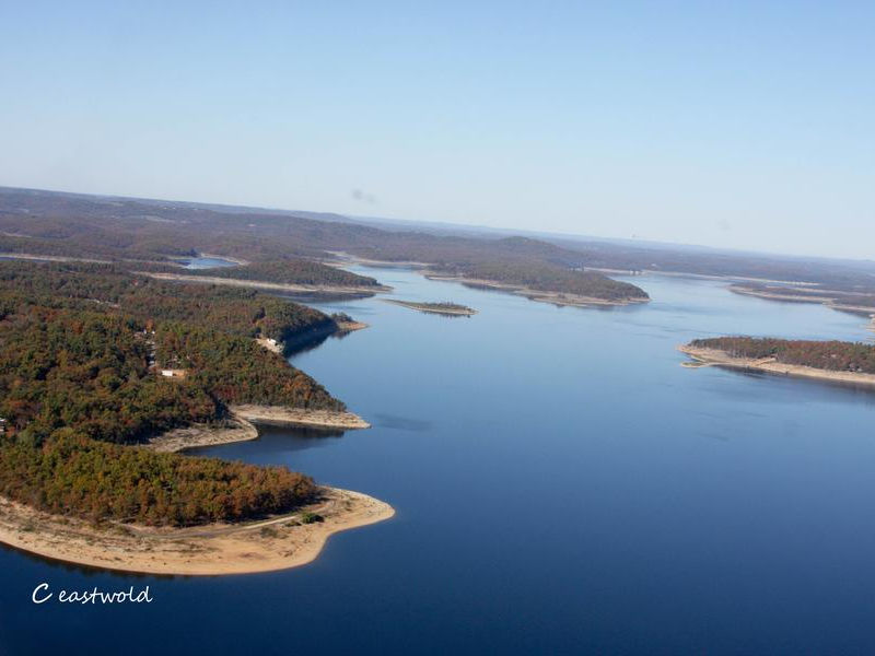 Vast waters with beaches everywhere Photos