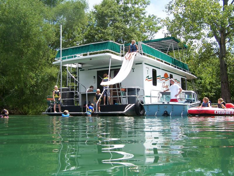 Dale Hollow Lake - Houseboat Photos | Pictures