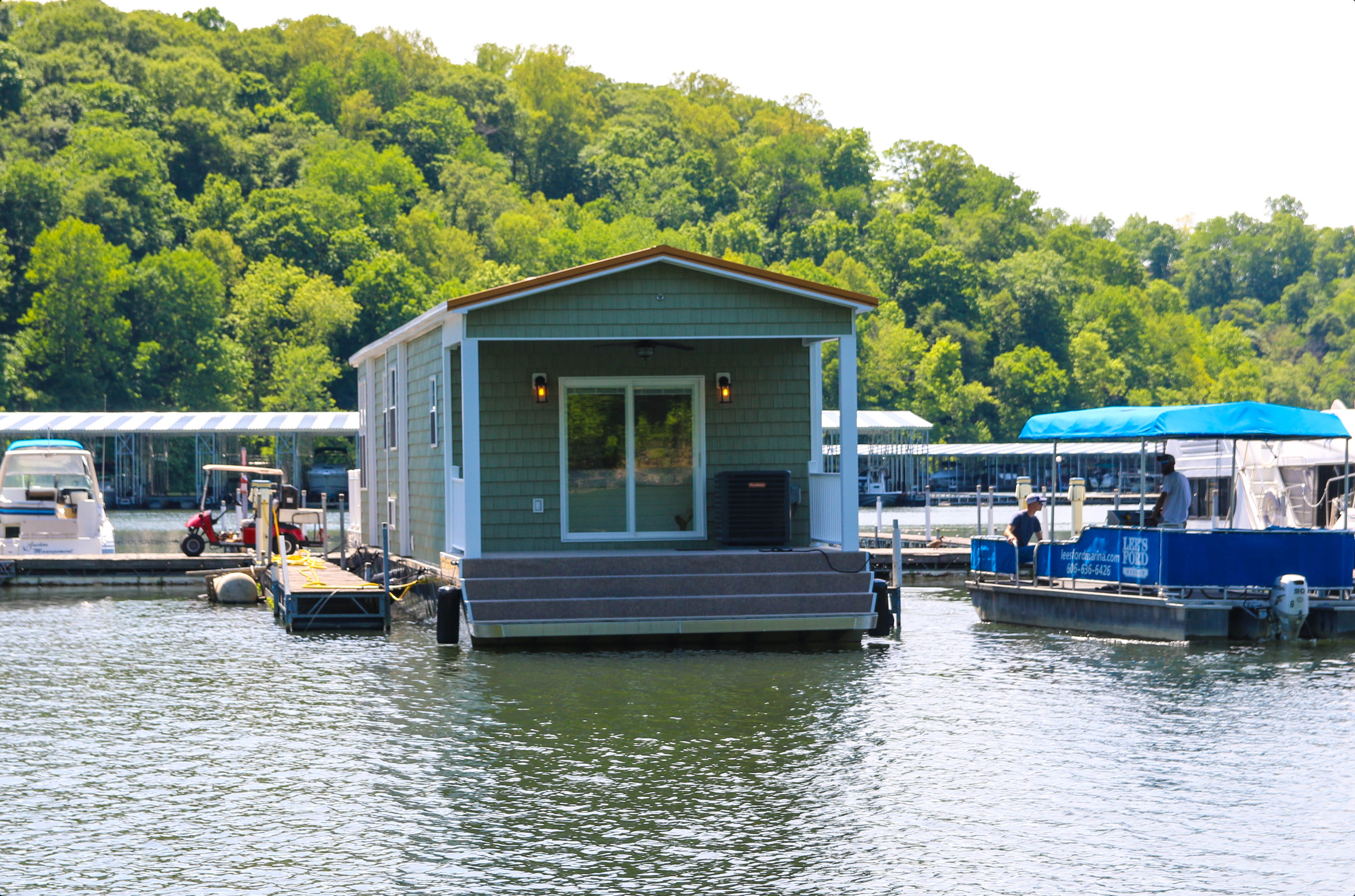 Green Harbor Cottage Houseboat