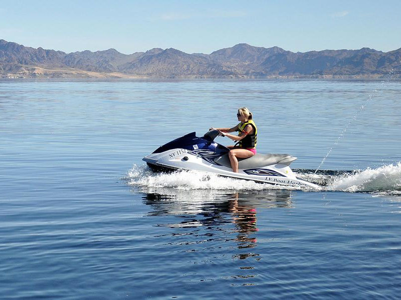 Lake Meads glass like waters are vast and prime for watersports Photos