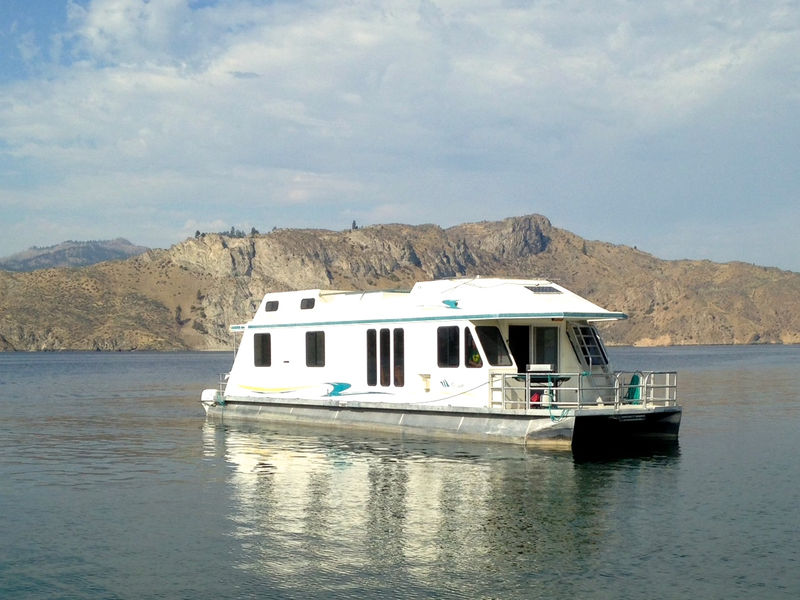 Houseboat Rentals Across America