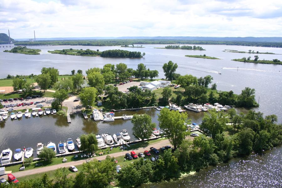 Your Houseboat Guide to the Mississippi River