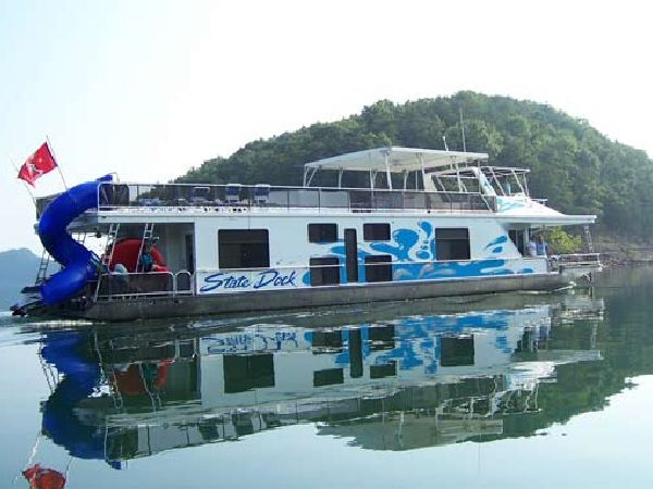 Houseboating.org Visits Lake Cumberland